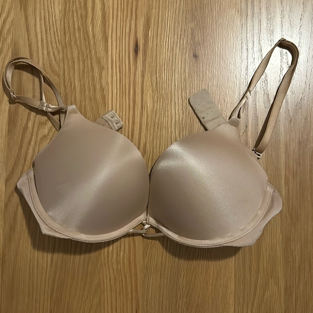 34C VS Bombshell Plunge Bra